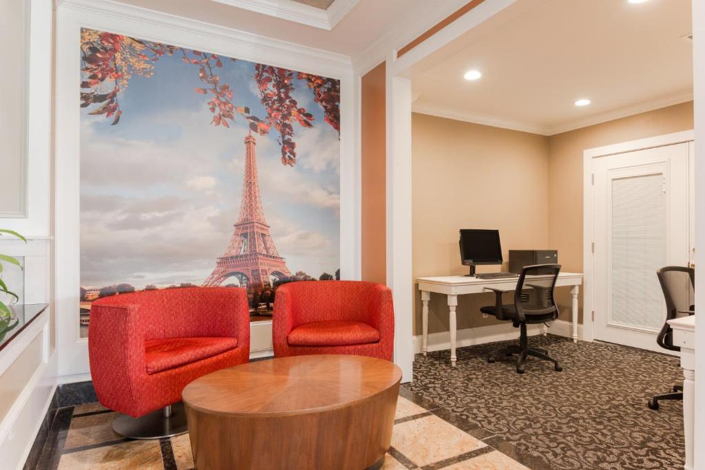 Ramada Inn Conference Center Bossier City photo
