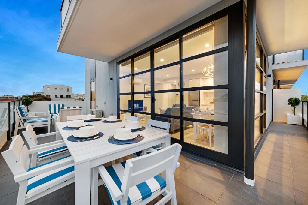 The Hamptons Apartments - St Kilda photo