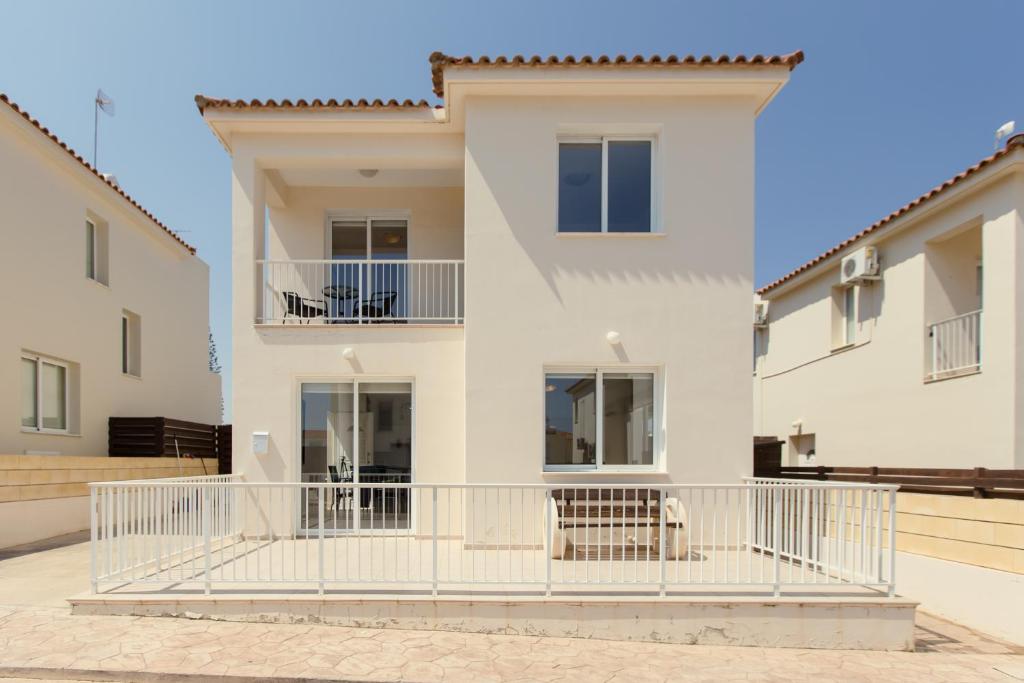 VILLA GALYA — Hotel in Protaras