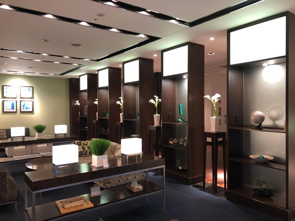 퀸테사 호텔 오사카 신사이바시 코믹 앤 북 호텔 상세 정보