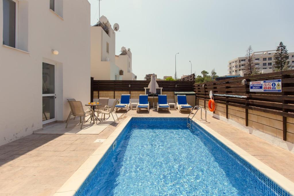 VILLA GALYA photo