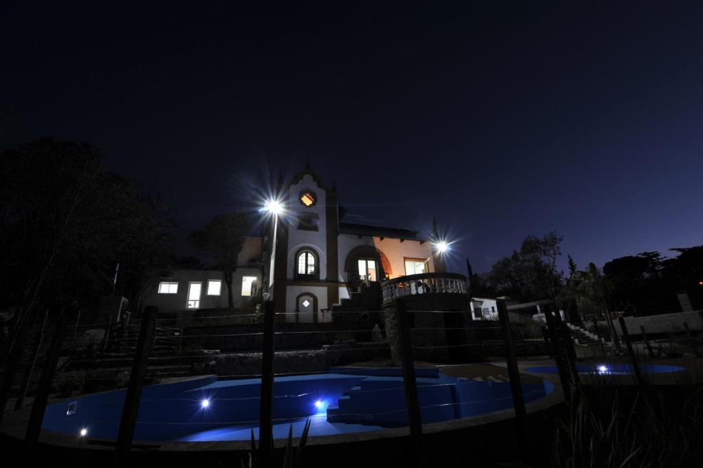 Hotel FATVIAL 4 de Abril photo