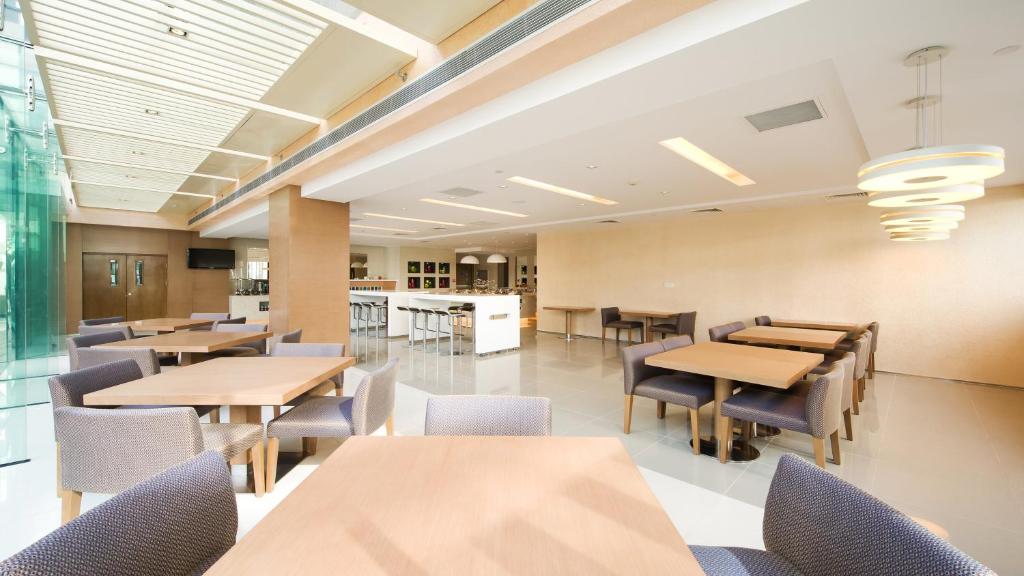 Holiday Inn Express Beijing Airport Zone Photo 9