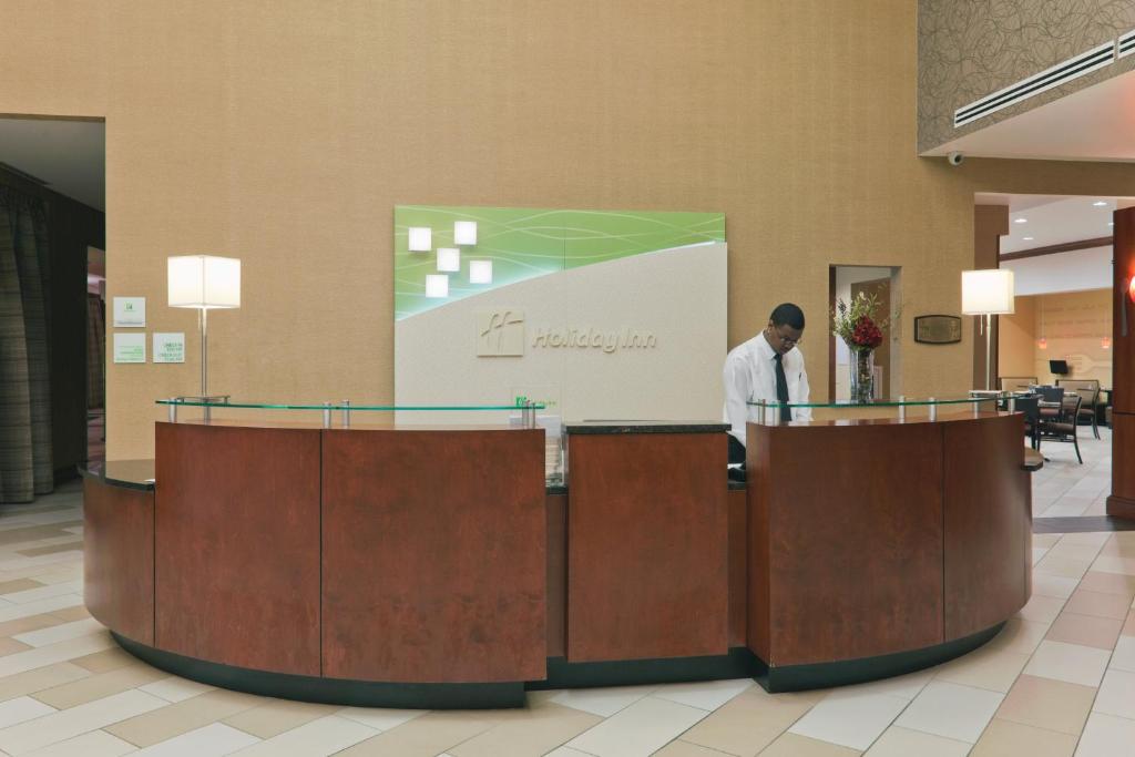 Holiday Inn Hotel & Suites Lima photo