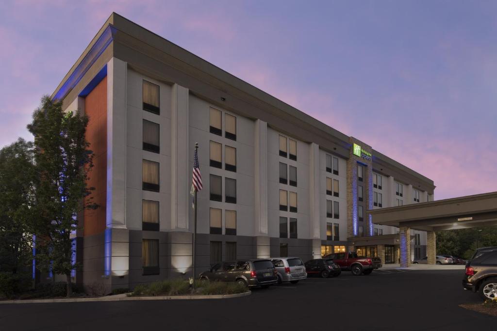 Holiday Inn Express Andover North - Lawrence, an IHG Hotel