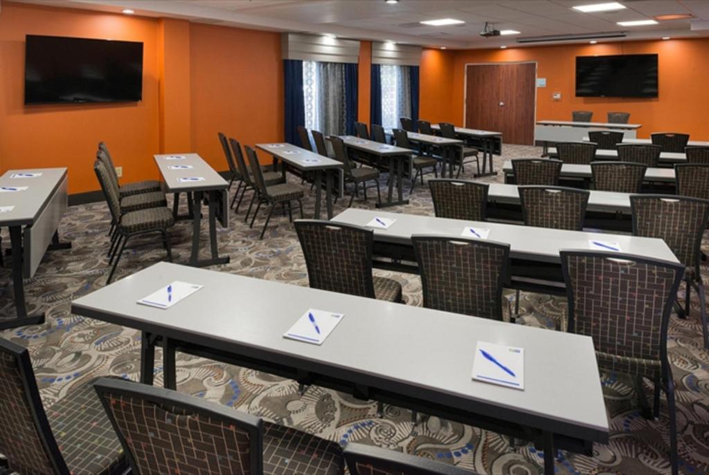 Holiday Inn Express & Suites Nashville Southeast - Antioch Photo 19