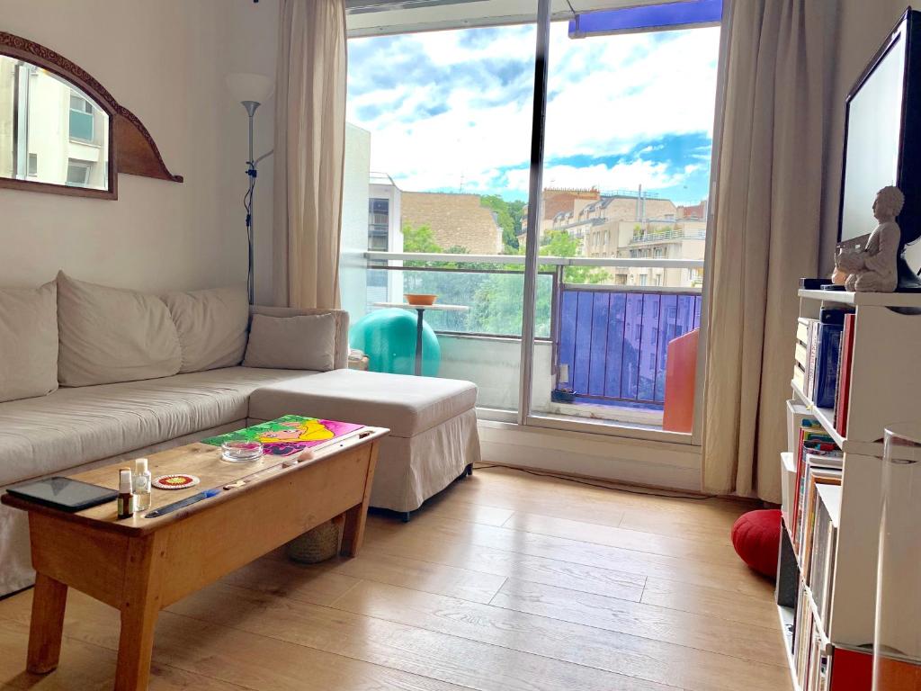 Jolie chambre privée à Paris dans appart de 75m2 - 1