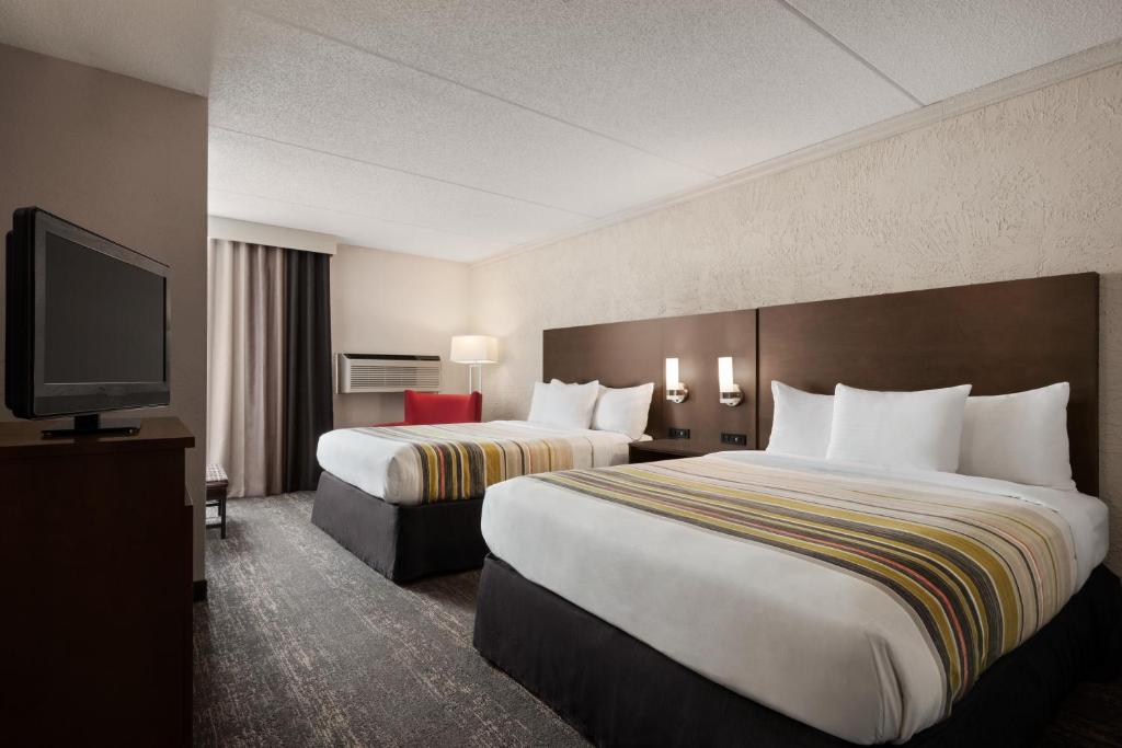 Country Inn & Suites by Radisson Mt. Pleasant-Racine West WI photo