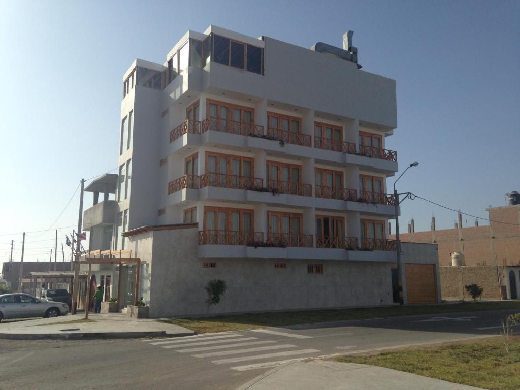 Hotel Los Flamencos - 4
