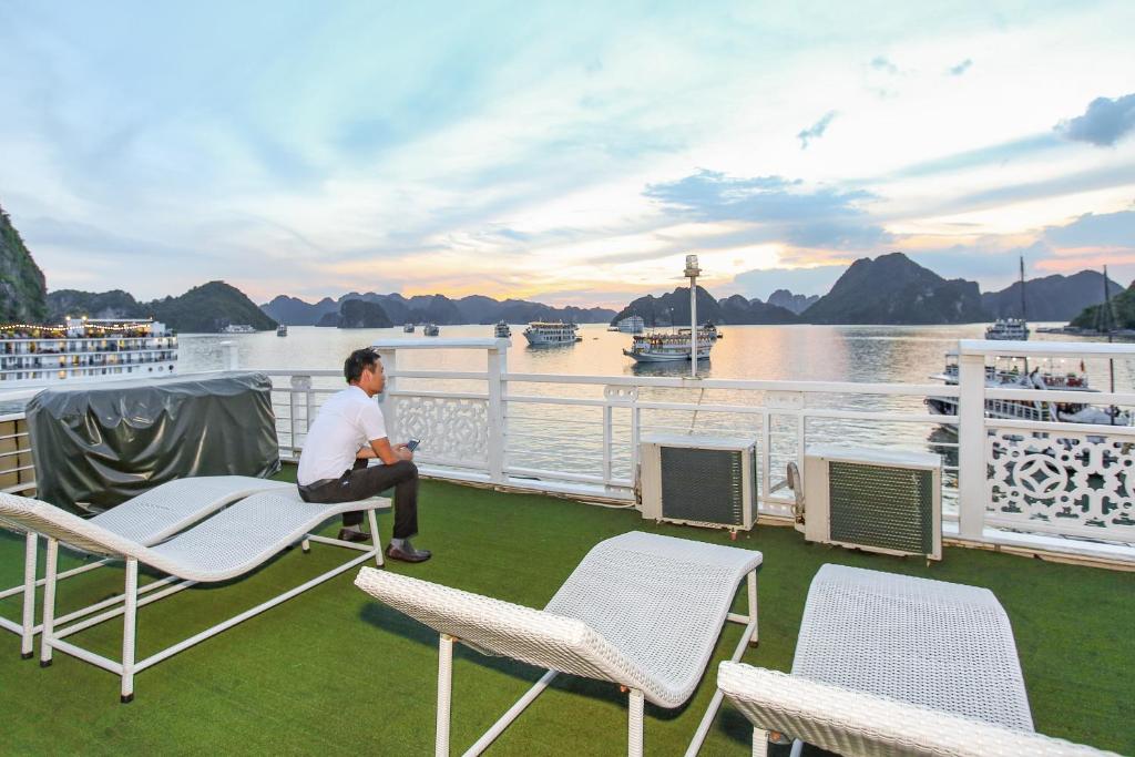 View, Starlight Cruise in Hạ Long