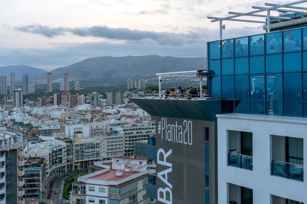 Hotel Madeira Centro — Restaurant & bars in Benidorm, Valencian Community