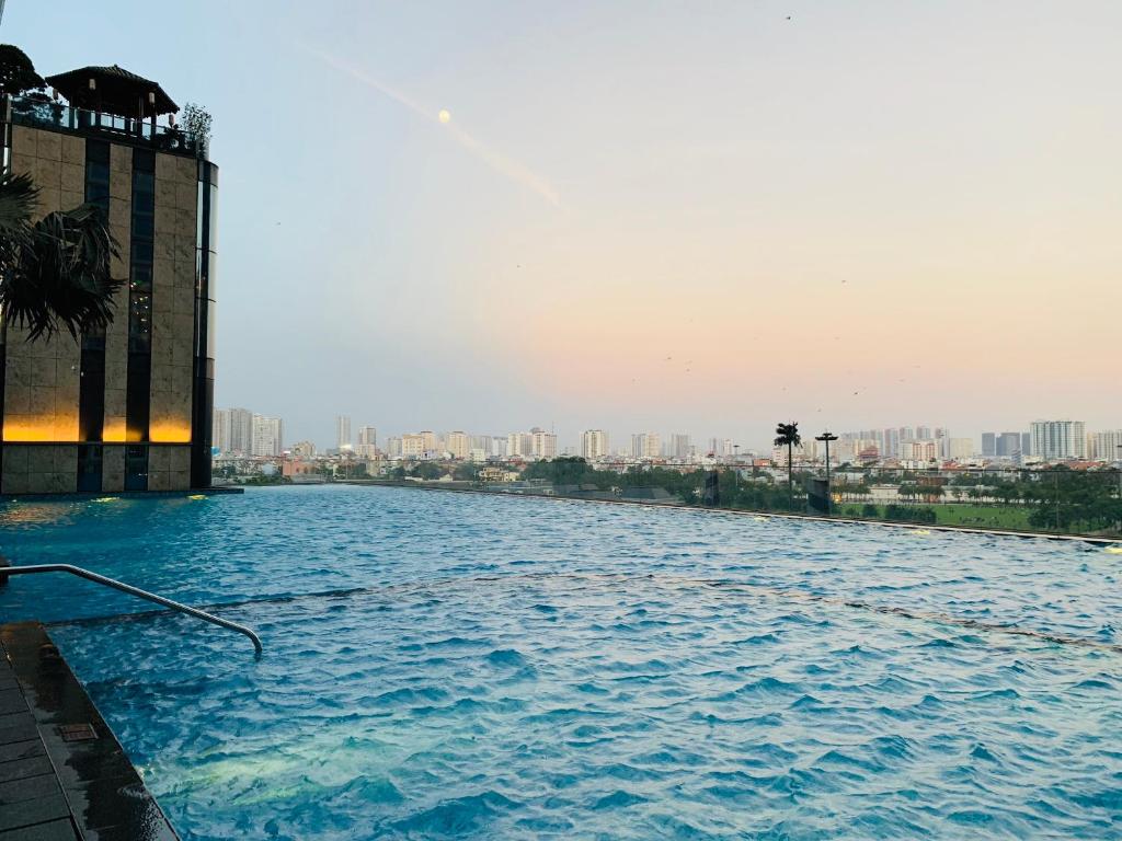THE LANDMARK 81-VINHOMES LUXURY — Hotel in Ho Chi Minh City