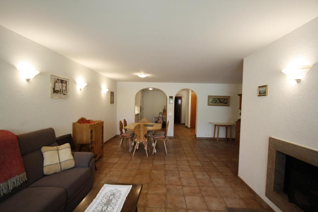Apartment International - 3