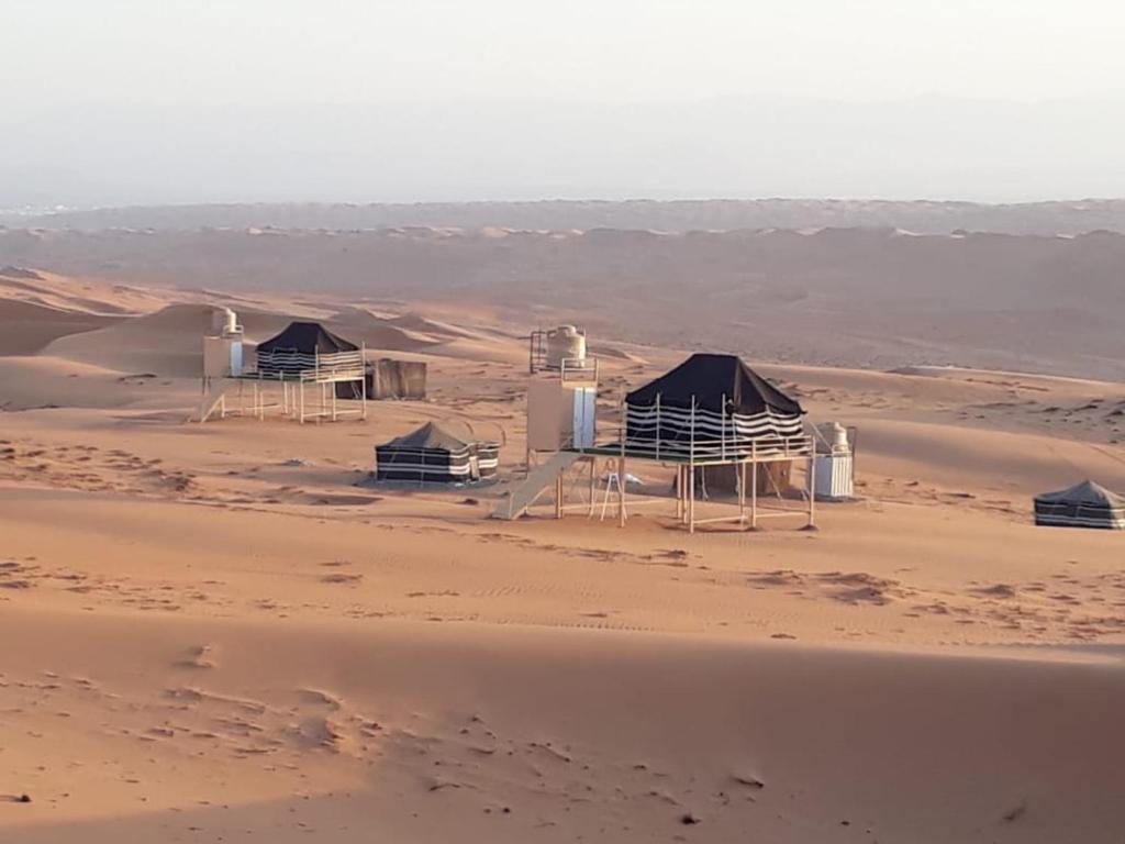 Hamood desert local camp photo
