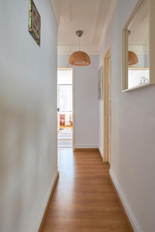 Aesthetic Riverview Apartment in Historical Lisbon 전경