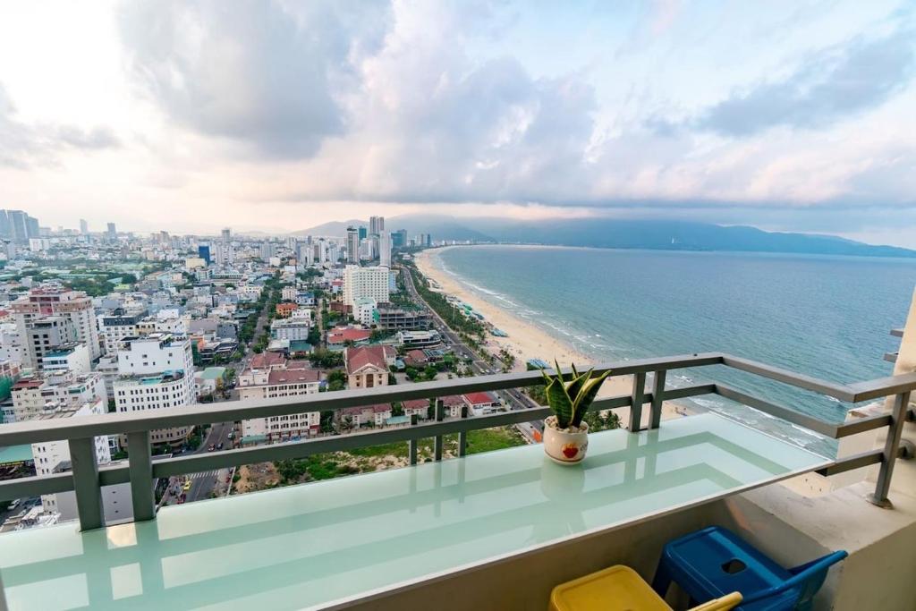 Apartments Sea View — Hotel in Da Nang