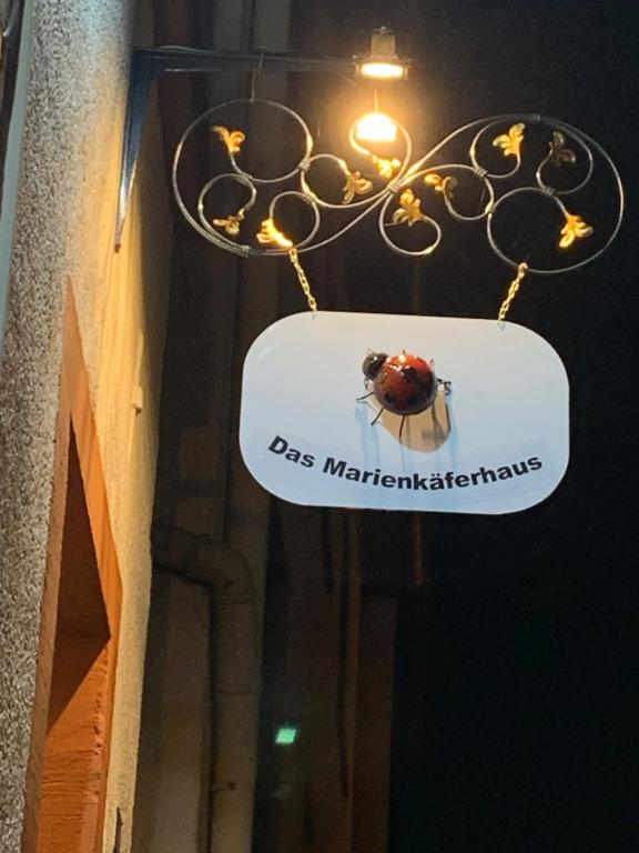 Mosel - Uerzig - Das Marienkaeferhaus, Ürzig