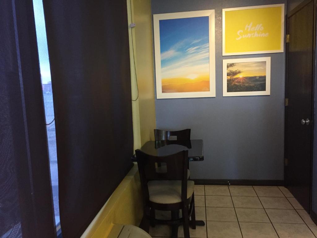 Days Inn by Wyndham Alamogordo photo