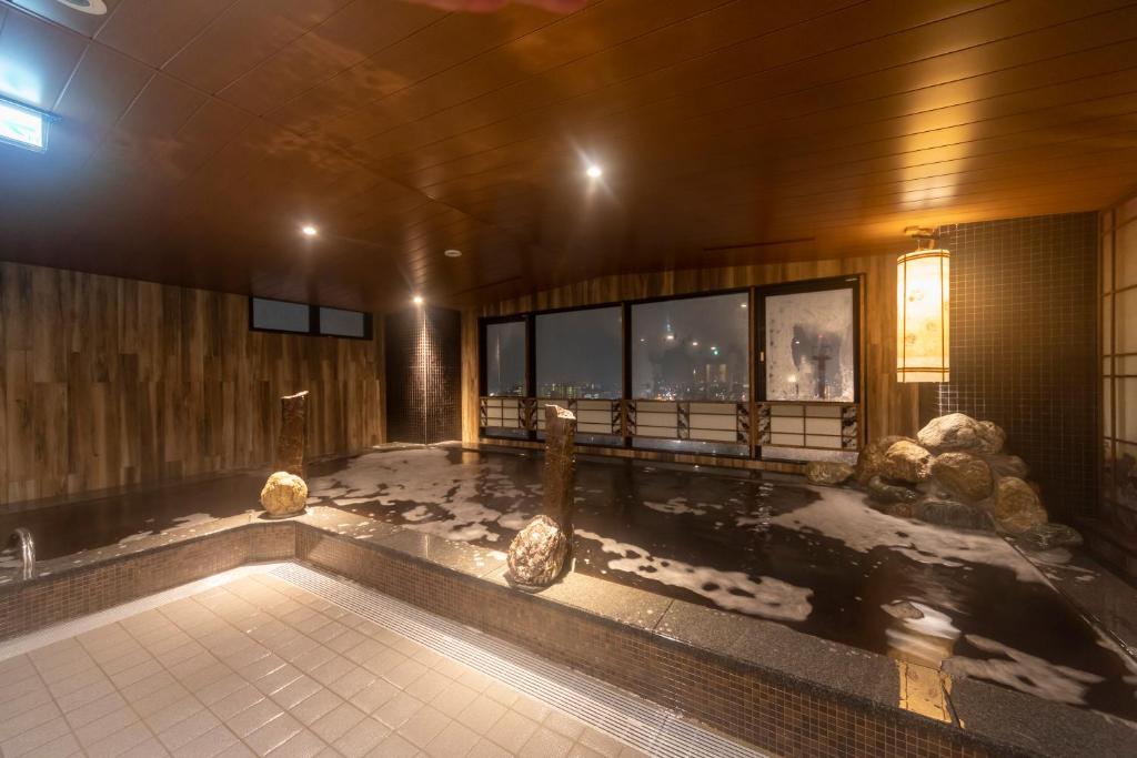 Hot spring bath