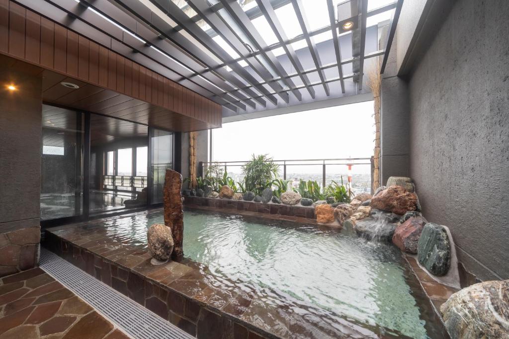 Hot spring bath