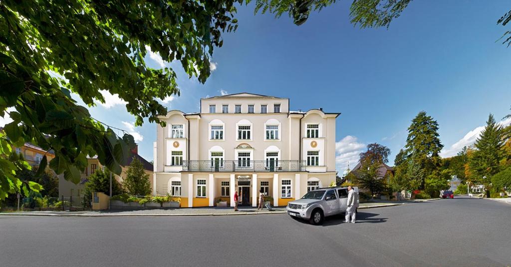 Wellness Hotel La Passionaria — Hotel in Marianske Lazne