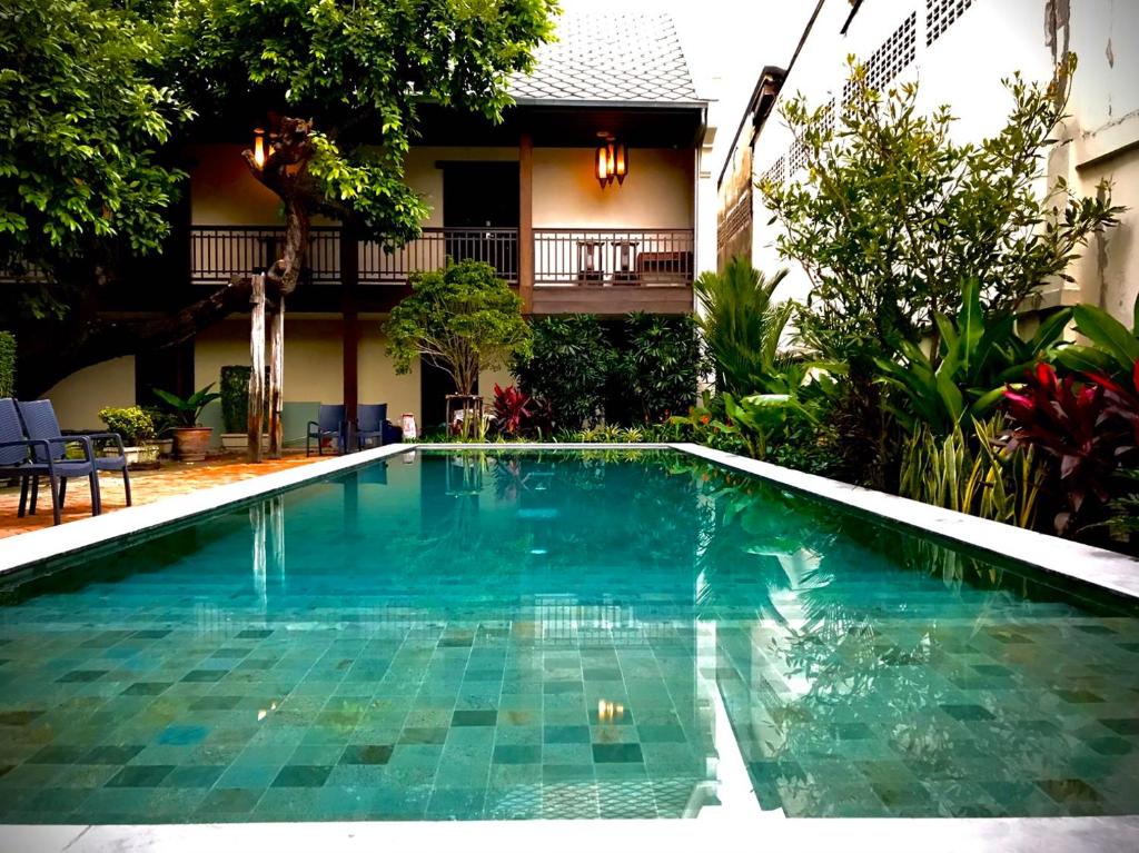 Villa Phra Sumen Bangkok
