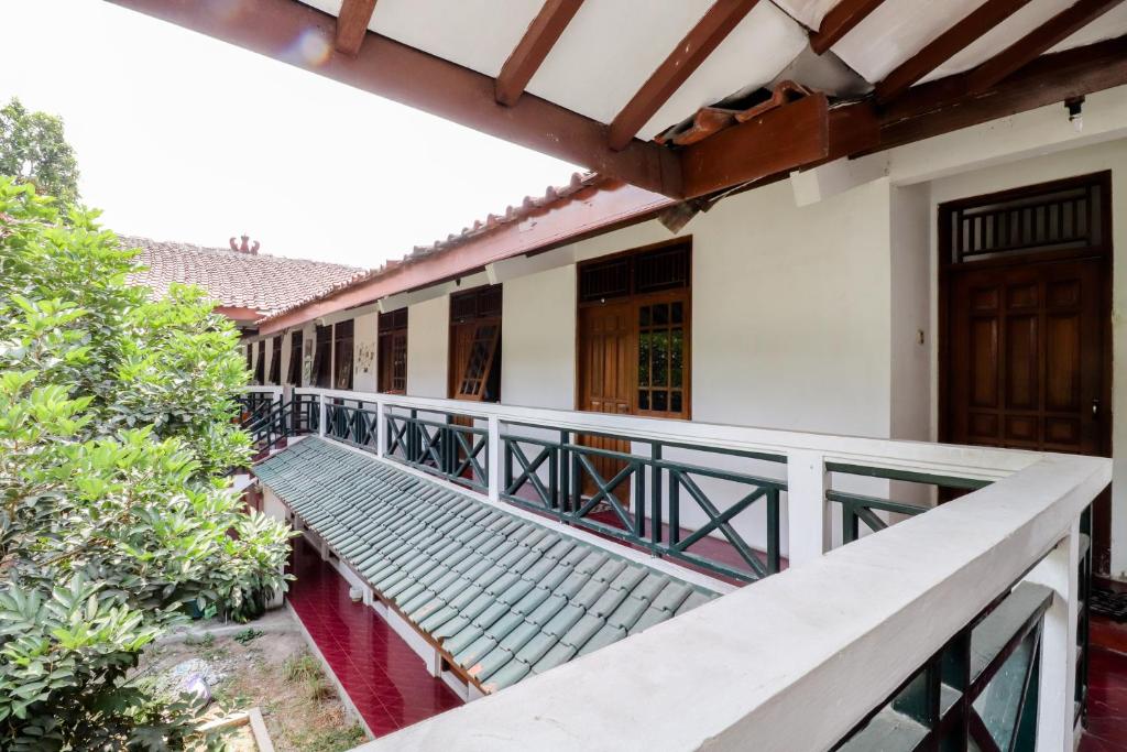 Balcony/terrace, Arjuna 31 Homestay in Yogyakarta