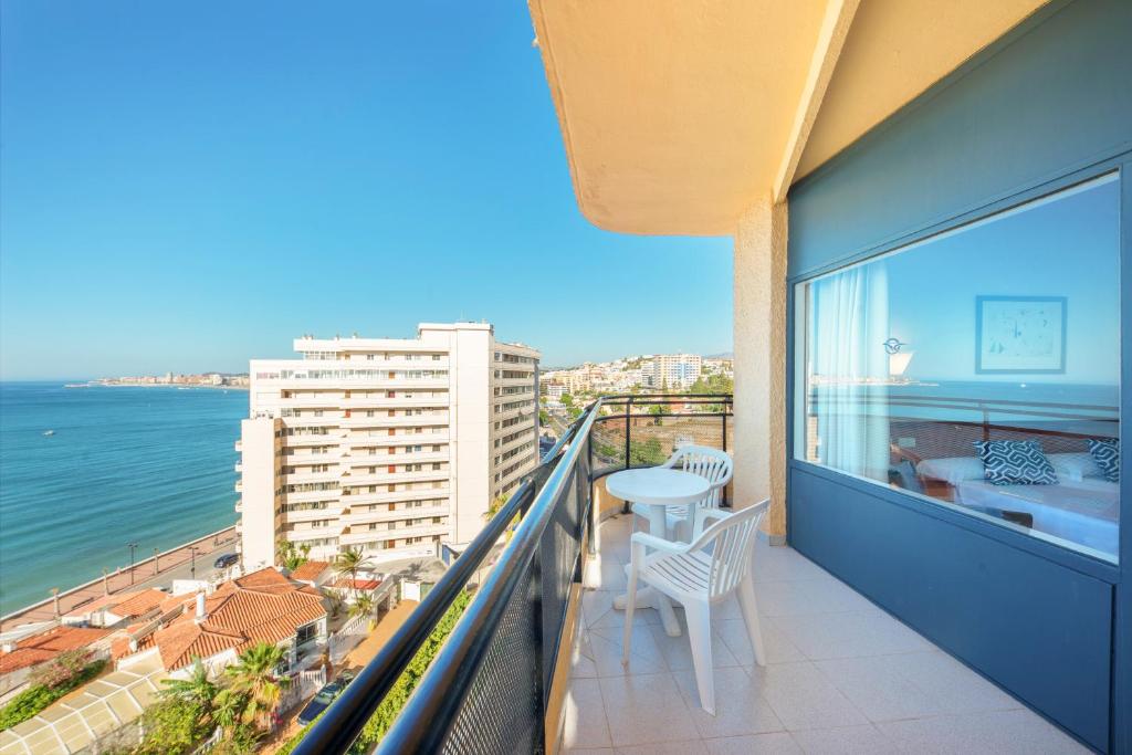 Globales Gardenia — Hotel rooms in Fuengirola, Andalusia