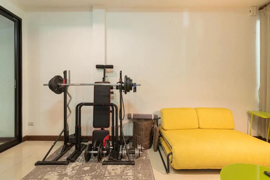 Loft Style Townhouse Near Old City photo