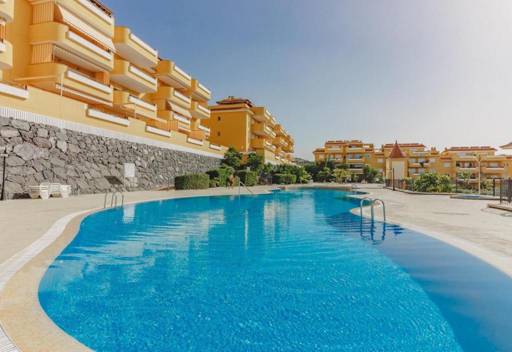 Apartamento de lujo en Puerto Santiago — Hotel in Tenerife