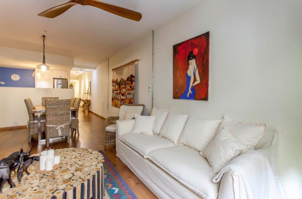 LUXURIOUS & ALLURING HOME IN HISTORIC TOWN (VALENCIA) - 4