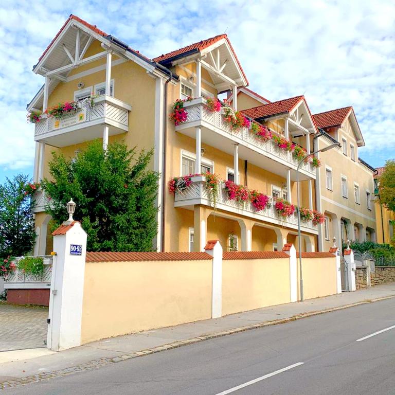 Pension Huber — Hotel in Kritzendorf
