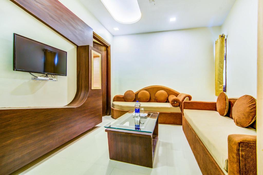 Hotel Nayyar Inn photo