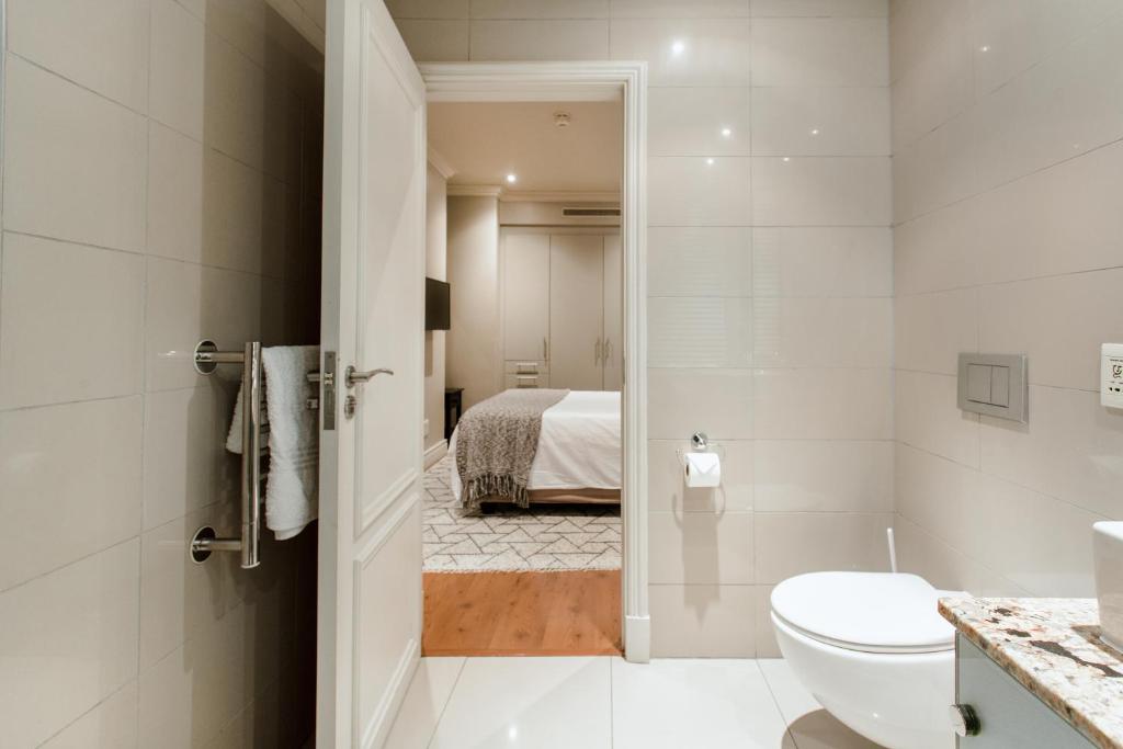 Unit 620 Cape Royale Luxury Apartments photo
