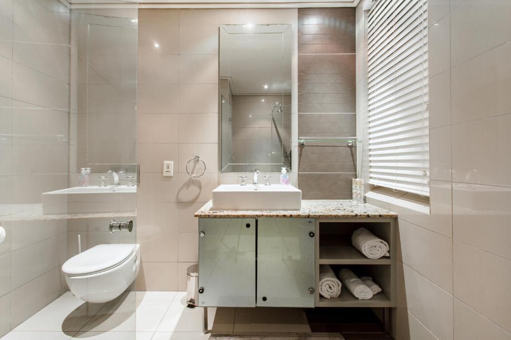 Unit 620 Cape Royale Luxury Apartments photo