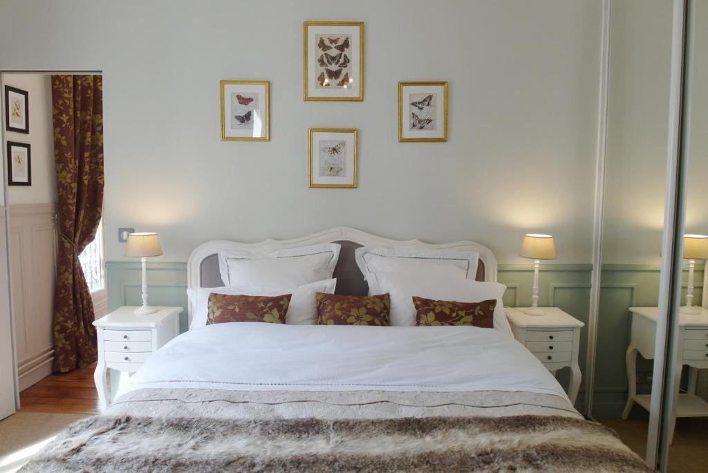 Chambre d hôte : Louvre Elegant Apt Suite - 3