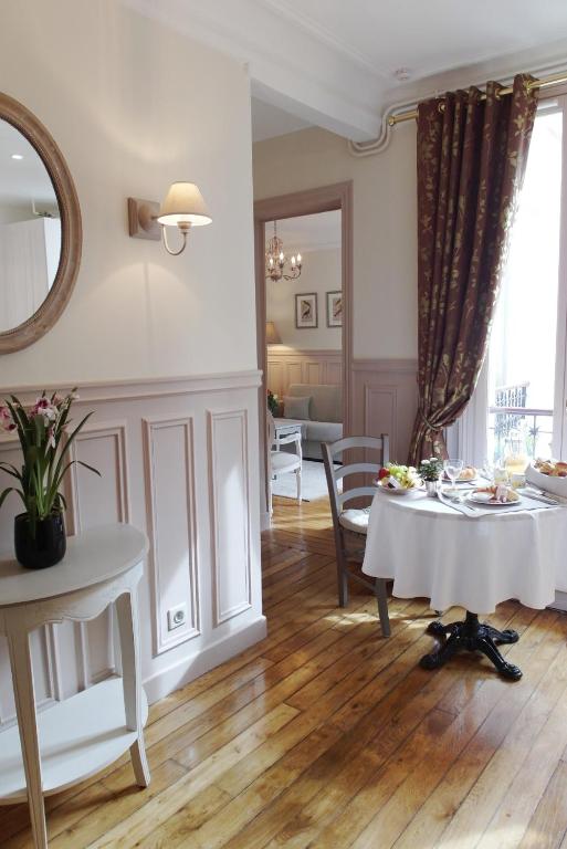 Chambre d hôte : Louvre Elegant Apt Suite - 4