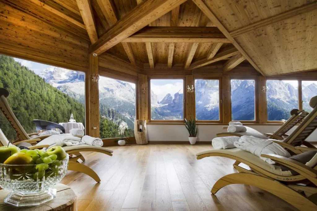 Hotel Lorenzetti, hotel in Madonna di Campiglio