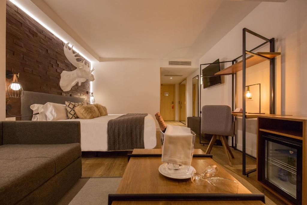 Husa Centric Photo 34