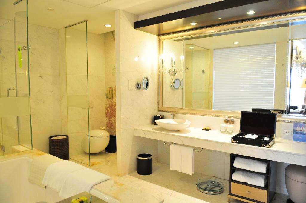 Dalian InterContinental Dalian Additional