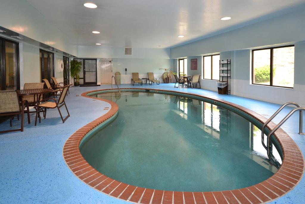 Holiday Inn Express Dublin photo