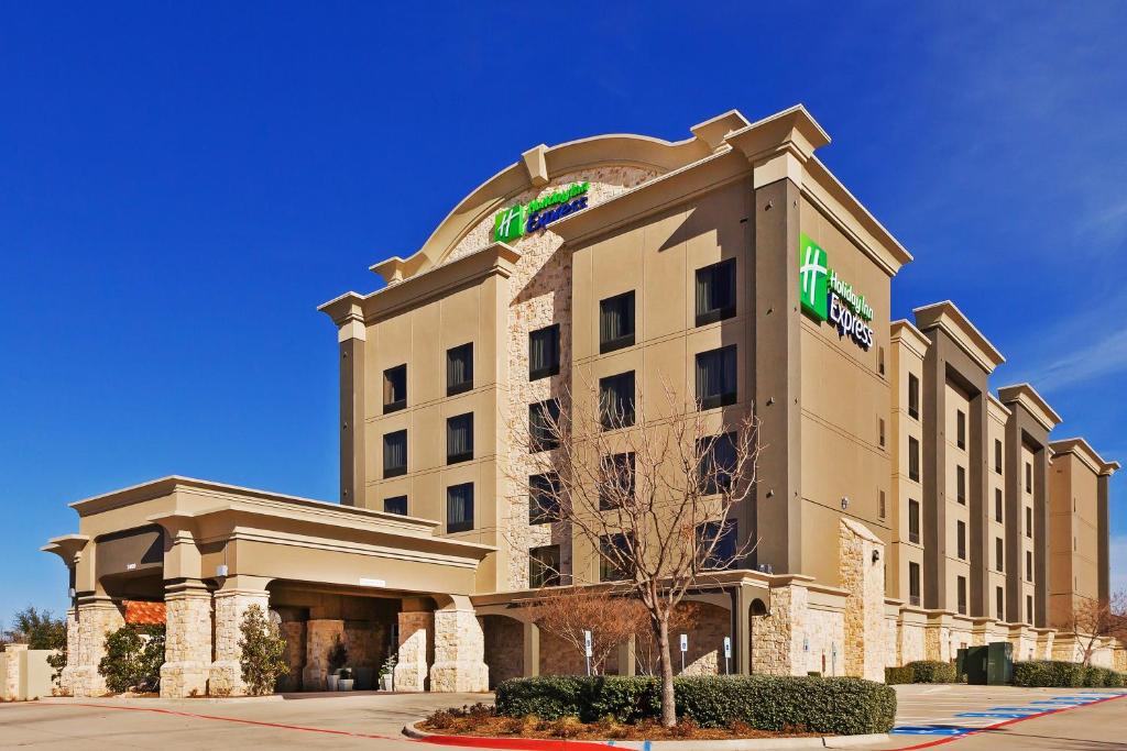 Holiday Inn Express Frisco Photo 0