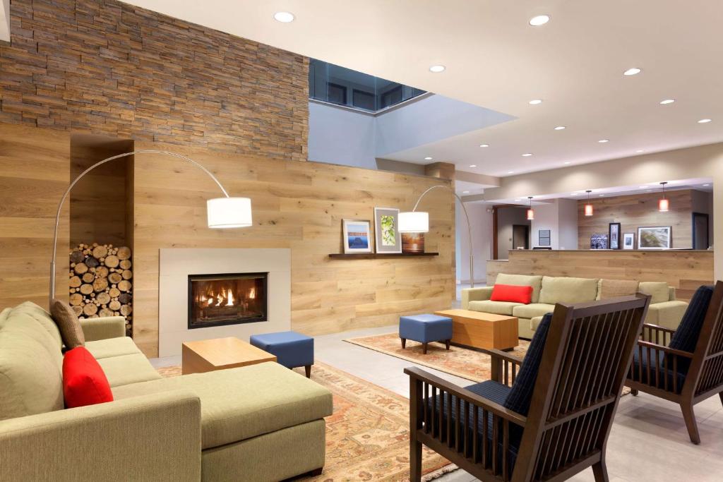 Country Inn & Suites by Radisson, Bloomington at Mall of America, MN photo