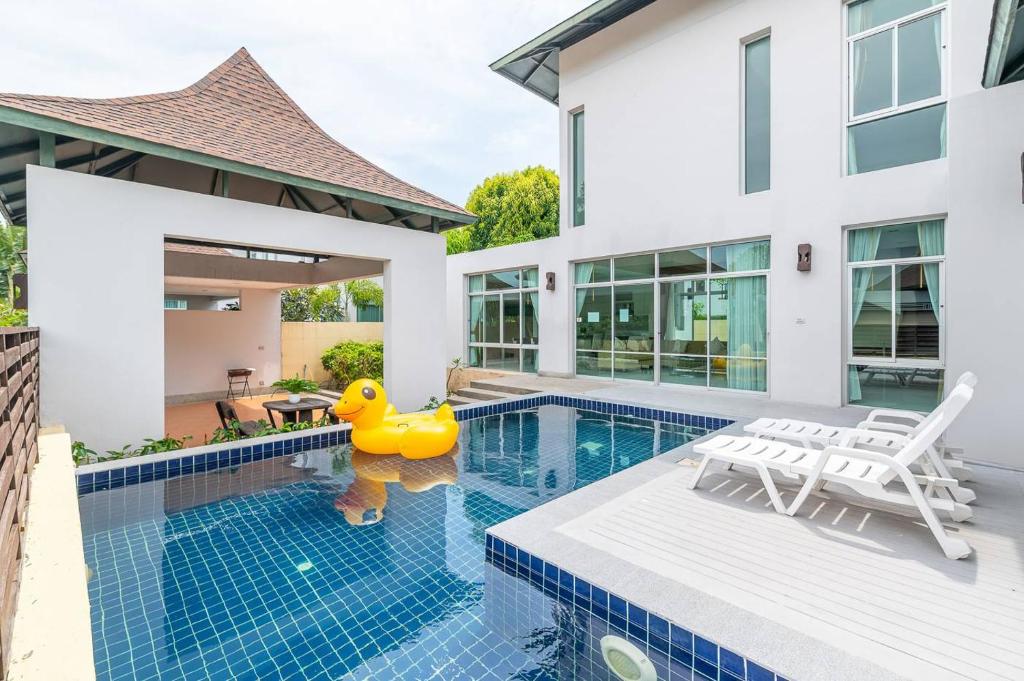 AnB poolvilla 3BR Glass house close Jomtien beach  photo