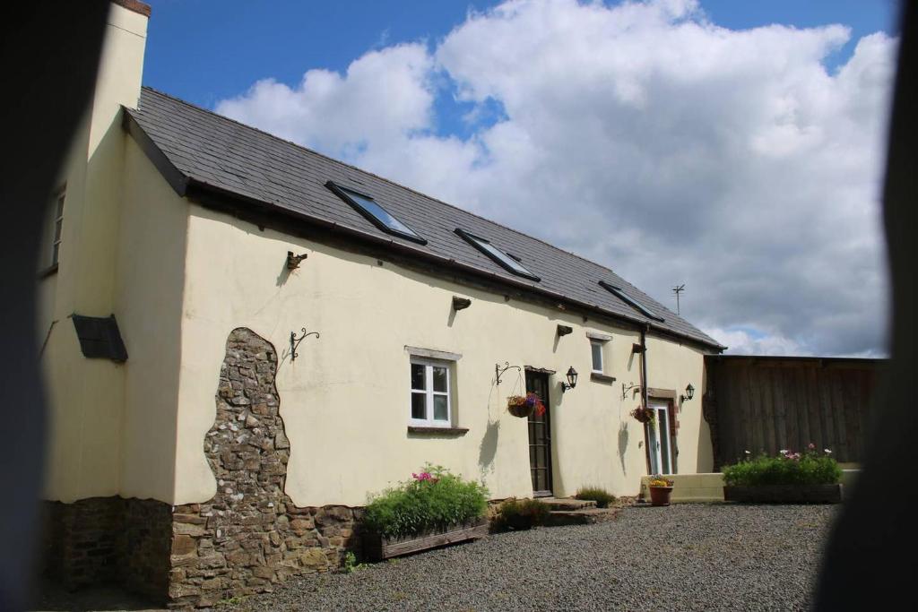 Lower Whitsleigh Farm Cottage