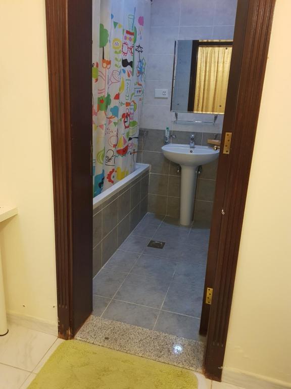 Joy Guesthouse Abu Dhabi photo