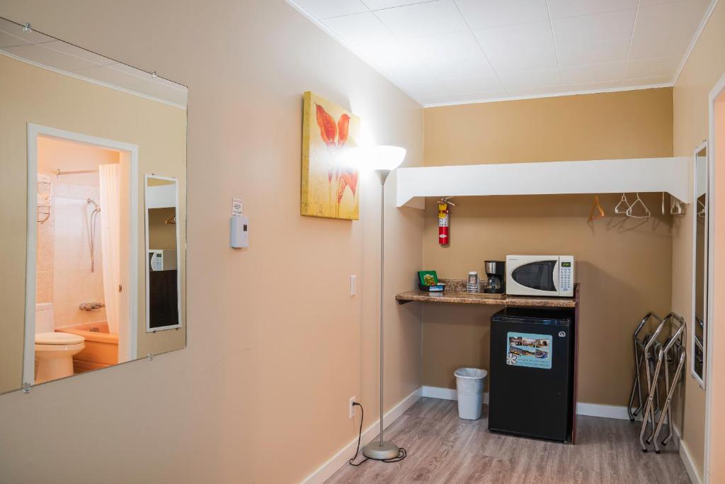 Lakeview Motel photo