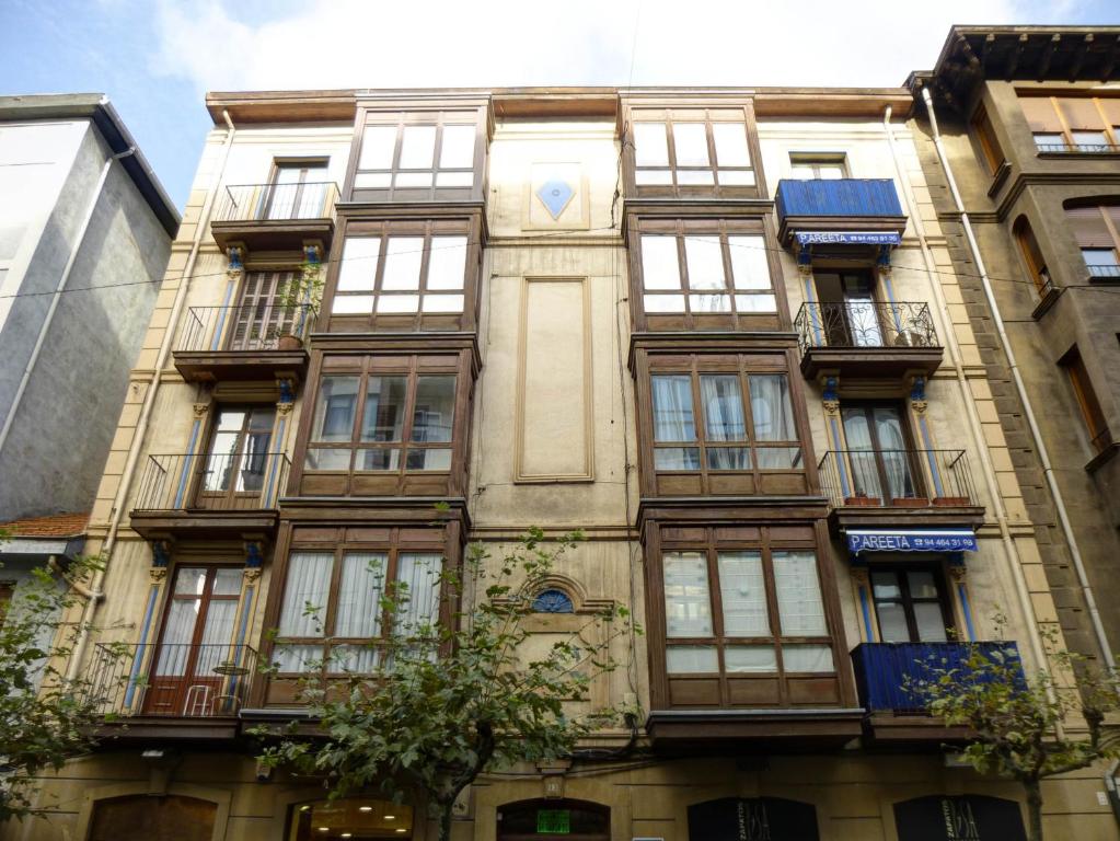 Pension Areeta — Hotel in Getxo