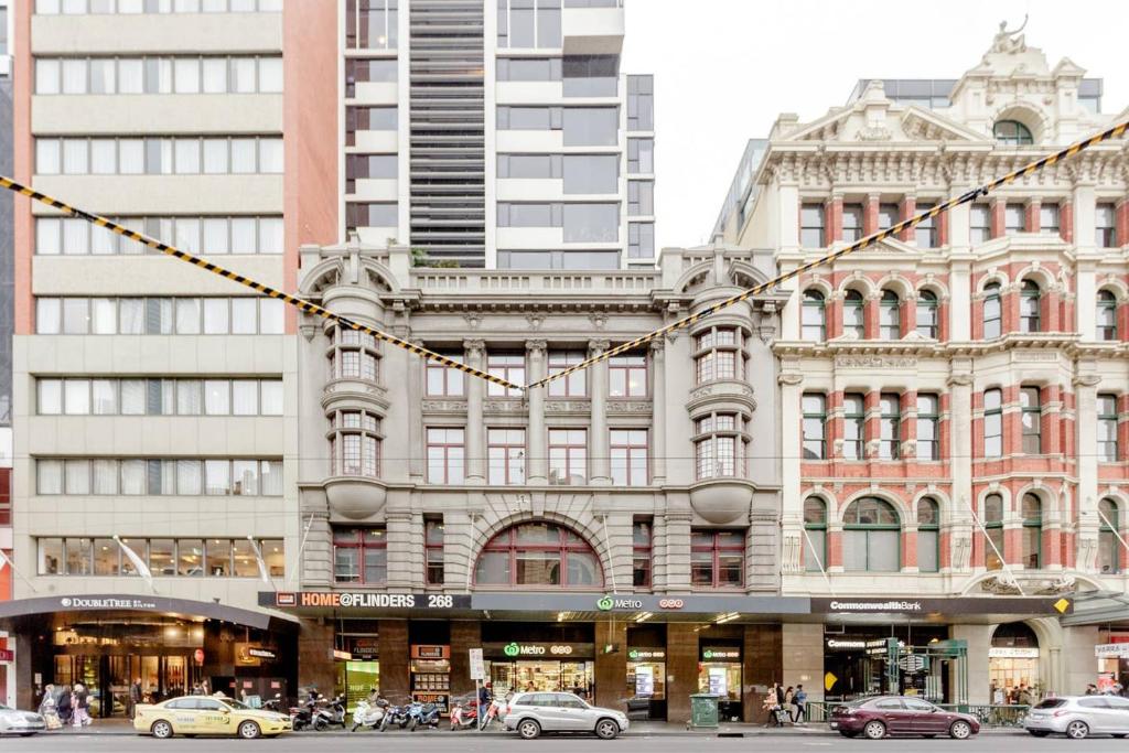 WOW Apartment on Flinders photo