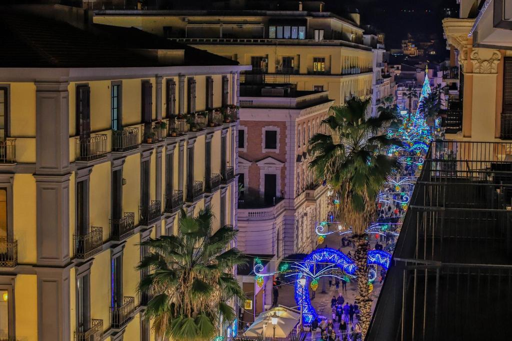 Residenza Eleonora — Hotel in Salerno